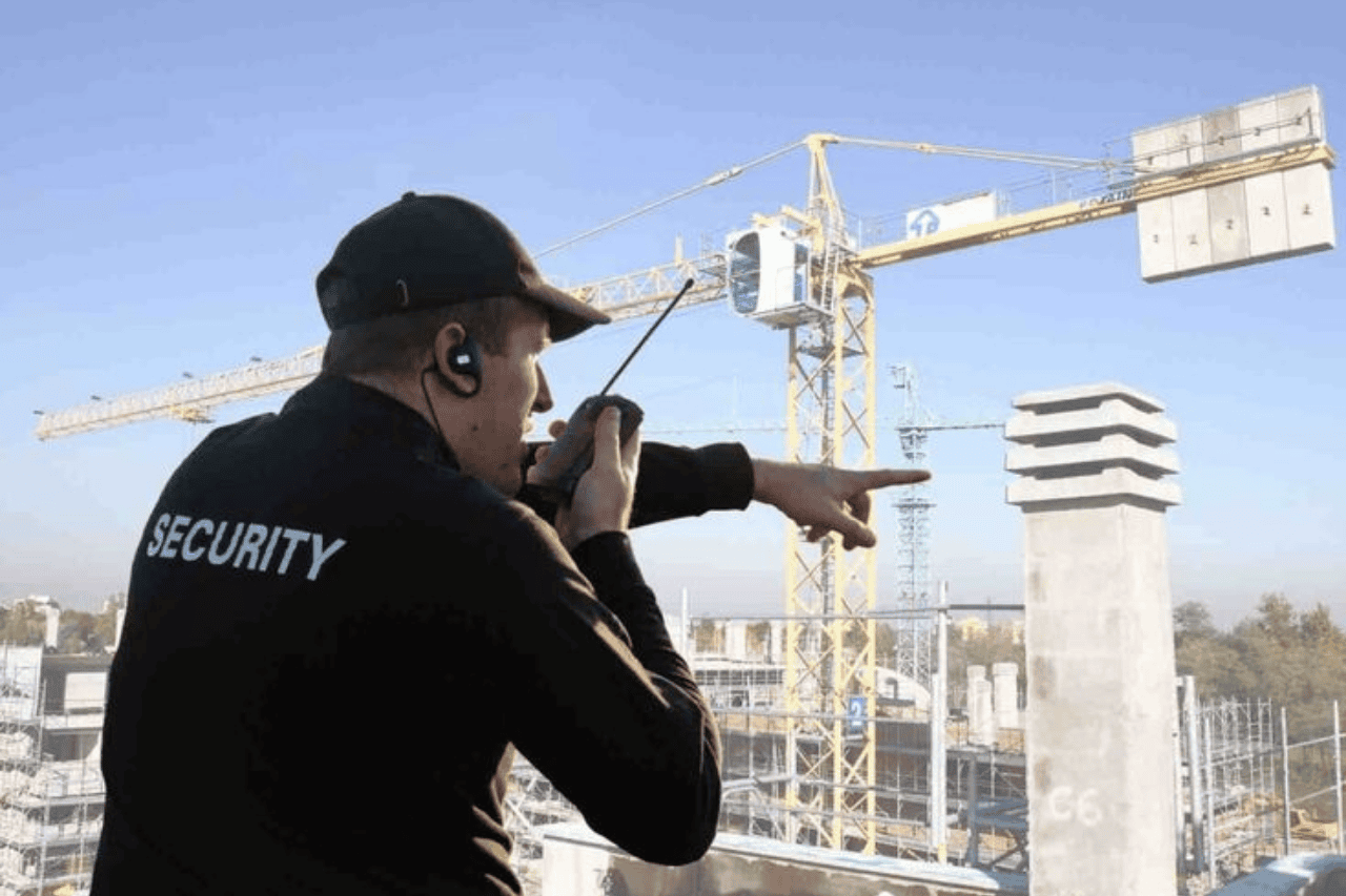 Walkie Talkie for Construction Industry Reducing Delays and Safety Risks
